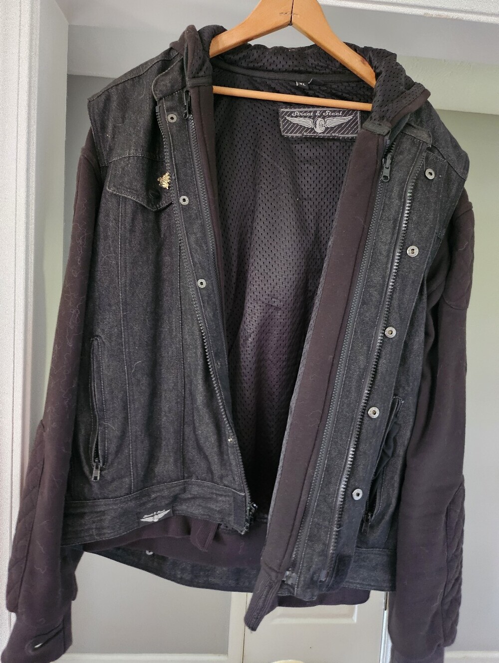 Street & Steel Men's Black Hooded Vest And Armored Hoodie